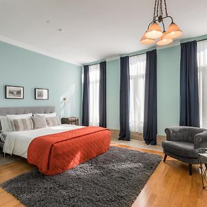 Carpe Diem Apartments